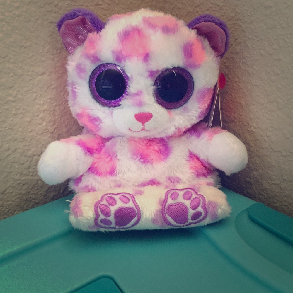 TY phone holder